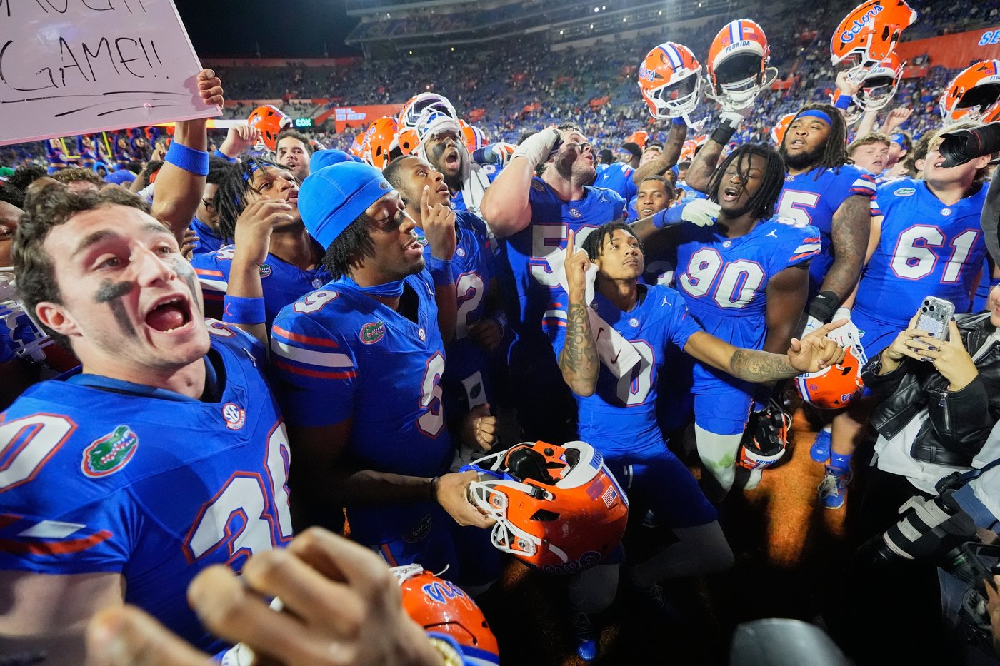 Give him the Baugh! Jadan Baugh runs wild in Florida's 40-21 victory over rival FSU | iNFOnews.ca