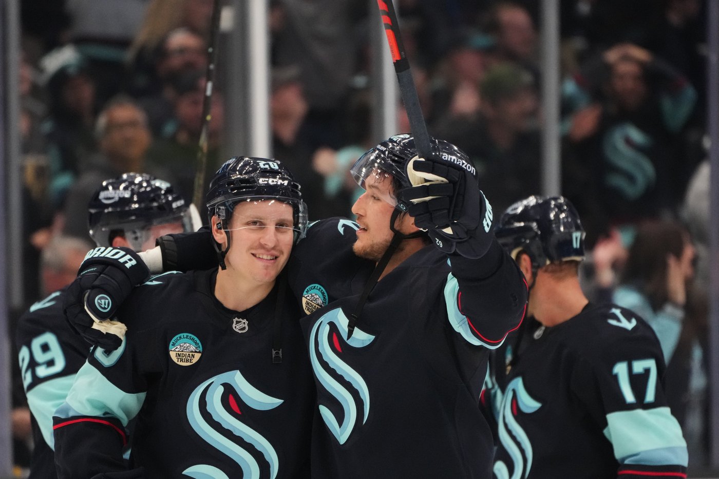 McCann scores with 3.8 seconds left in OT, Kraken beat Golden Knights 2-1 | iNFOnews.ca