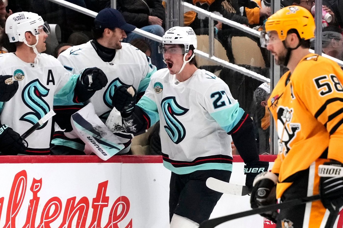 Montour's OT winner carries Seattle past Pittsburgh, 3-2 | iNFOnews.ca