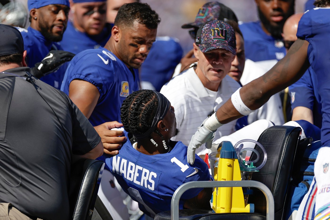 Giants' Malik Nabers carted off against Chargers with knee injury | iNFOnews.ca