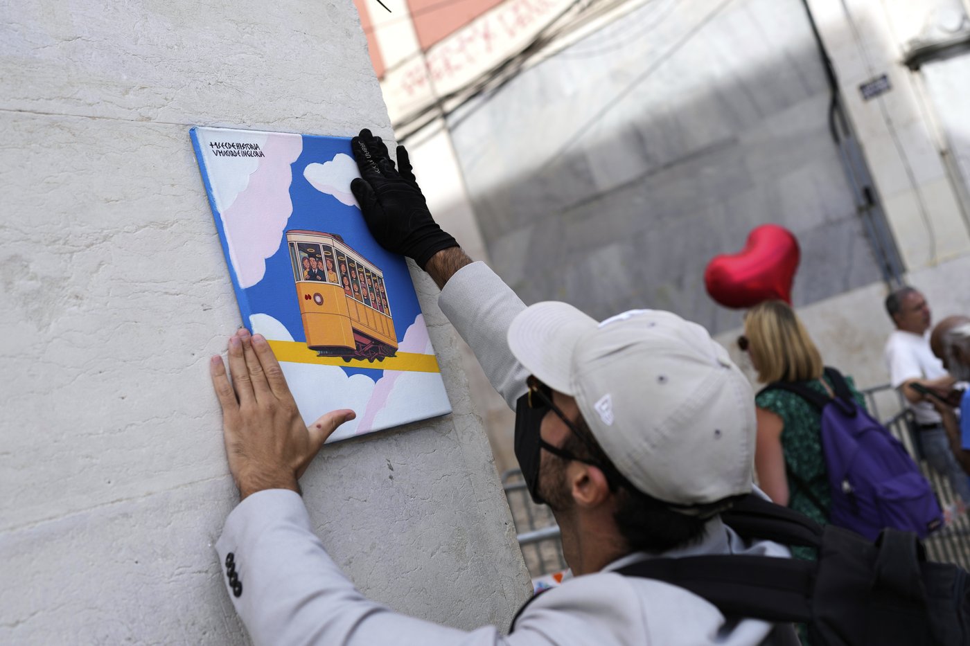 Report on deadly Portugal streetcar derailment describes failure of cable connecting cabins | iNFOnews.ca Report on deadly Portugal streetcar derailment describes failure of cable connecting cabins | iNFOnews.ca