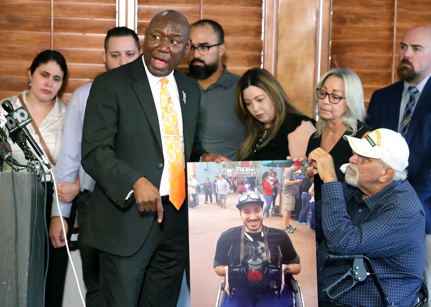 Lawyers say disability wasn't a factor in man's death after riding a Universal coaster | iNFOnews.ca