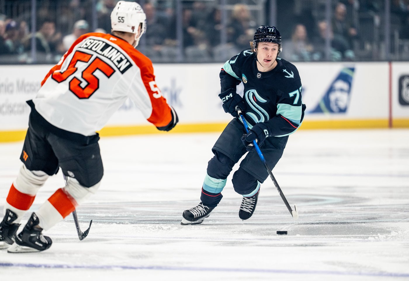 Grubauer stops 31 shots and Tolvanen scores twice as Kraken beat Flyers 4-1 | iNFOnews.ca Grubauer stops 31 shots and Tolvanen scores twice as Kraken beat Flyers 4-1 | iNFOnews.ca