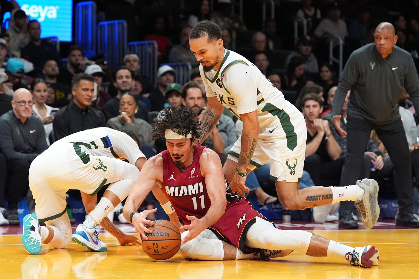 Erik Spoelstra gets 800th win, Tyler Herro scores 29 and Heat edge Bucks in NBA Cup matchup | iNFOnews.ca