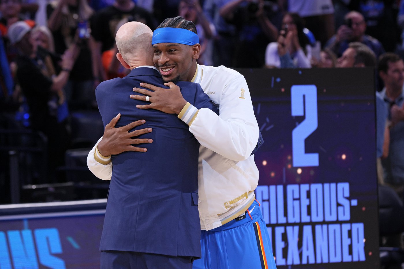 Thunder receive NBA championship rings, raise banner before season opener against Rockets | iNFOnews.ca
