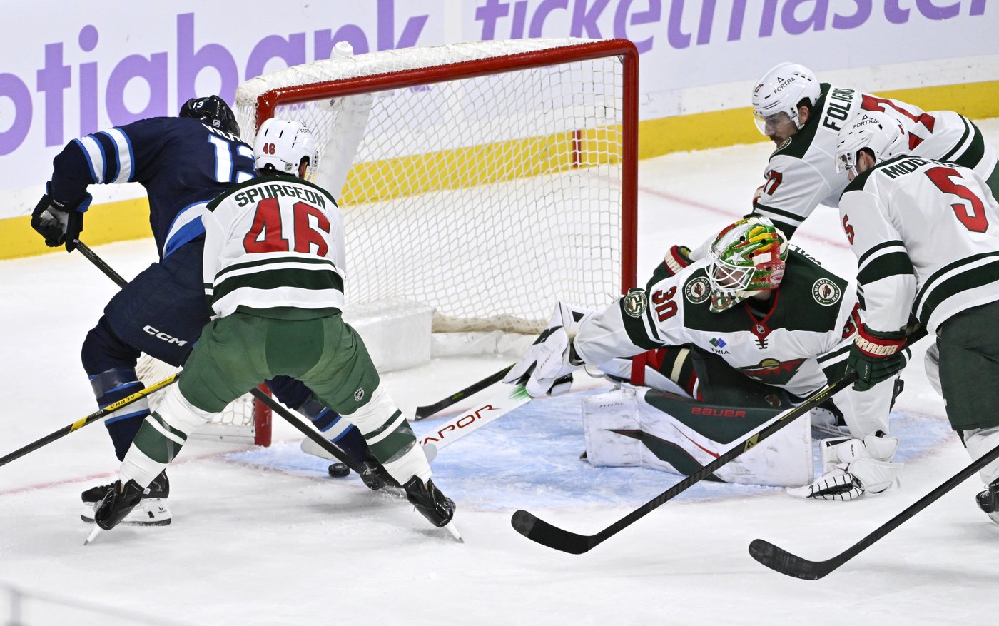 Wild's Wallstedt continues outstanding play with another shutout in win over Jets | iNFOnews.ca Wild's Wallstedt continues outstanding play with another shutout in win over Jets | iNFOnews.ca