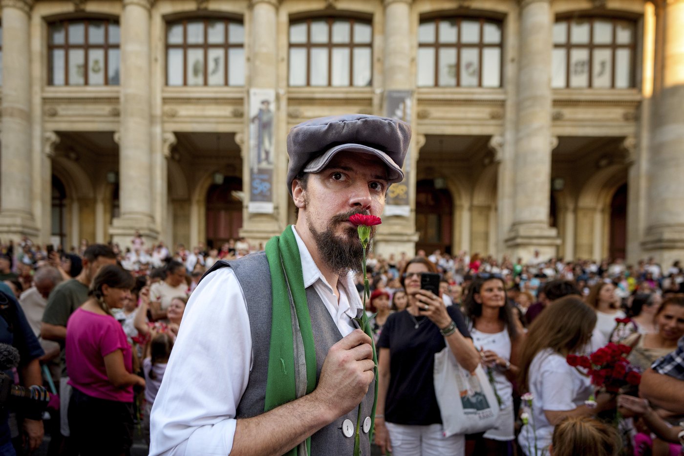 Photo highlights from Bucharest’s 566th anniversary celebration | iNFOnews.ca