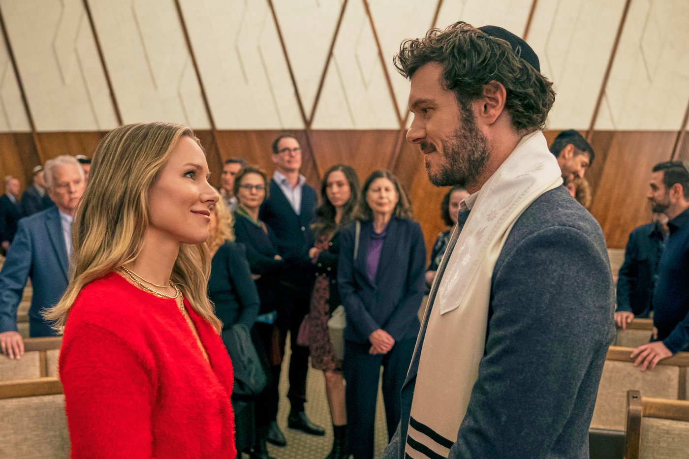 Following meteoric success - and some criticism - 'Nobody Wants This' evolves in Season 2 | iNFOnews.ca