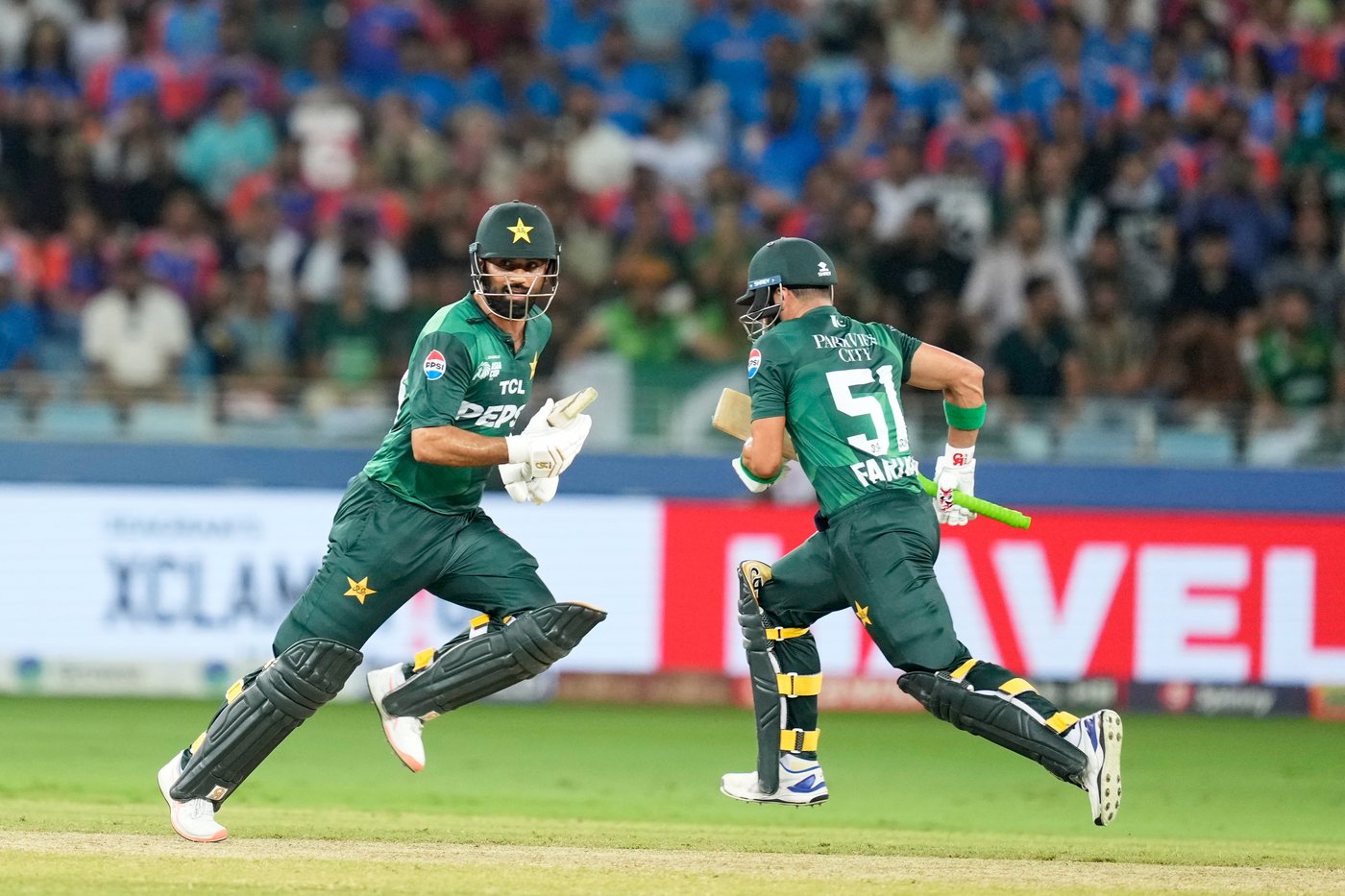 Pakistan collapses from 113-1 to 146 all out against India in cricket's Asia Cup final | iNFOnews.ca