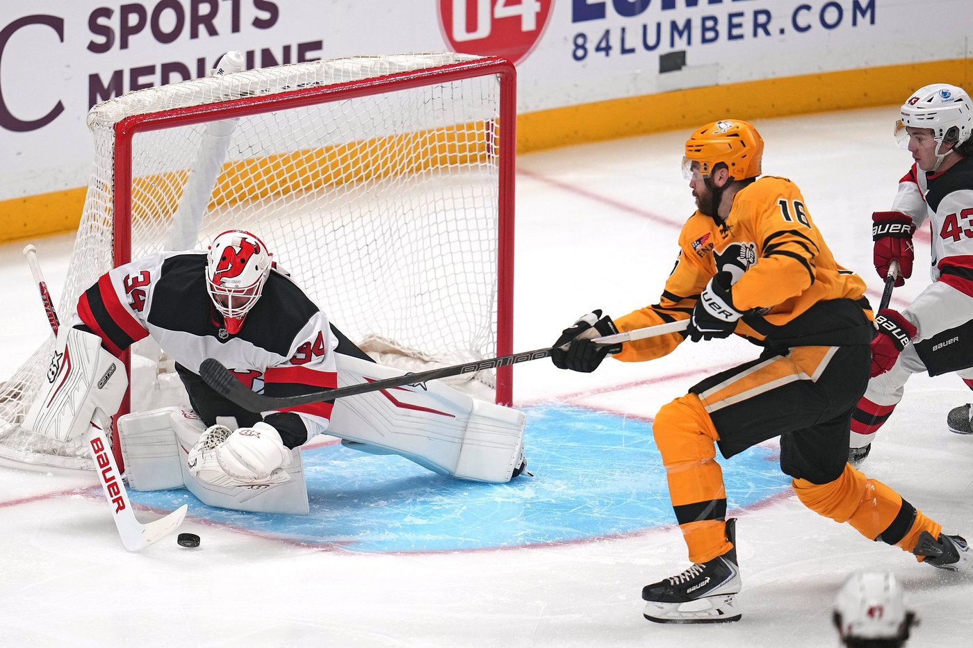 Malkin scores in return from injury, Penguins beat Devils 4-1 | iNFOnews.ca
