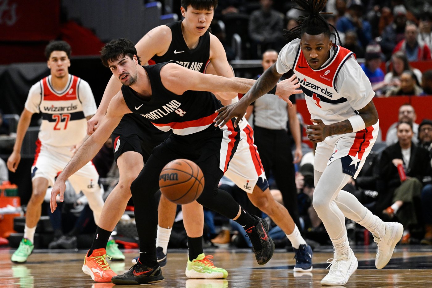 Sarr's big night helps the Wizards snap a 9-game skid with a 115-111 win over Portland | iNFOnews.ca