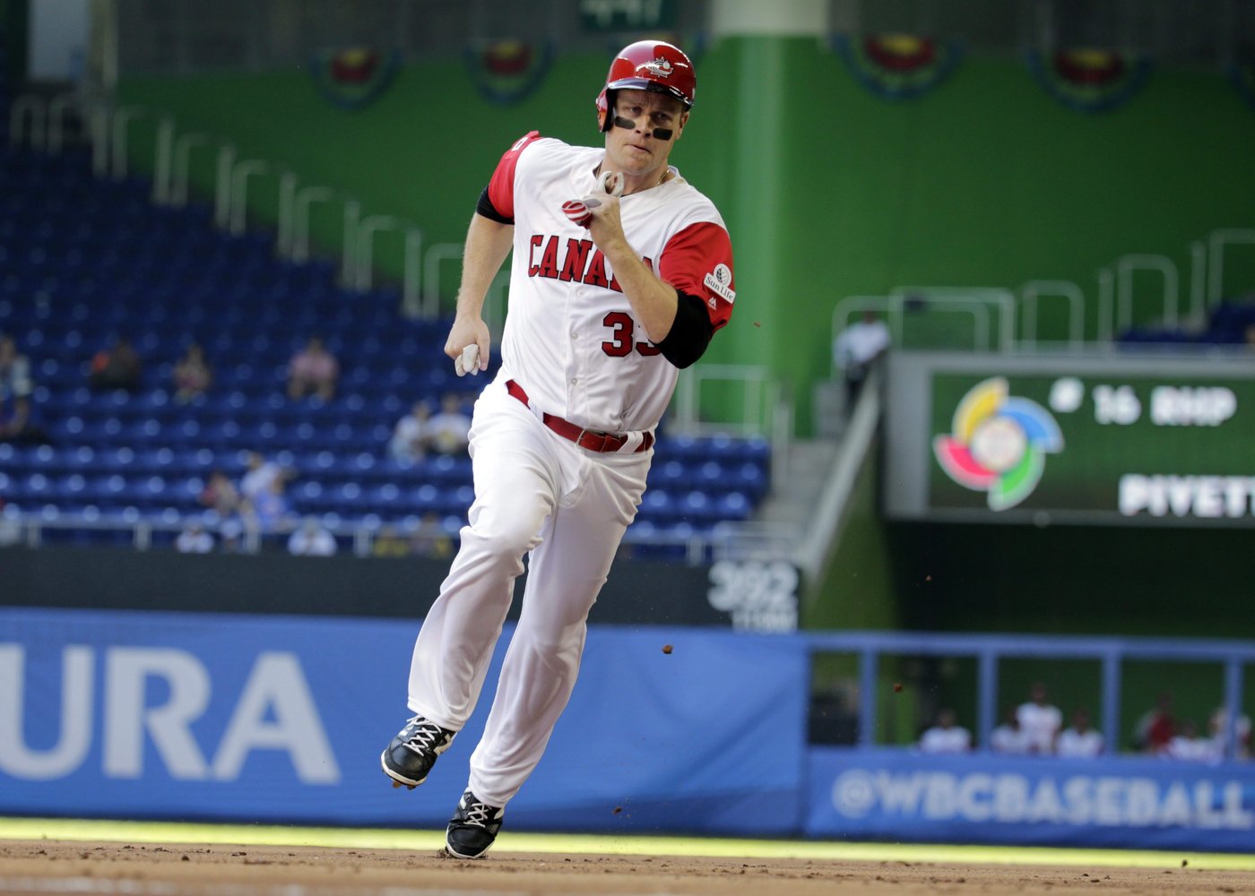 Canadian baseball legend Justin Morneau talks Jays' run, goalie love at world juniors | iNFOnews.ca