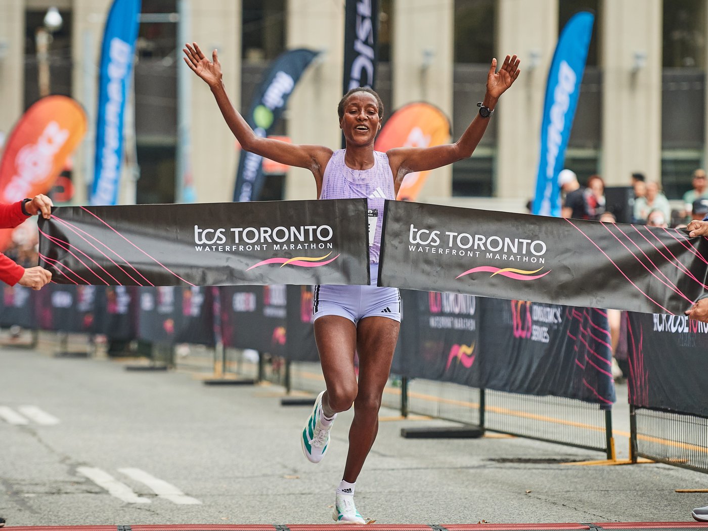 Flanagan, Hannah capture Canadian titles at Toronto Waterfront Marathon | iNFOnews.ca Flanagan, Hannah capture Canadian titles at Toronto Waterfront Marathon | iNFOnews.ca