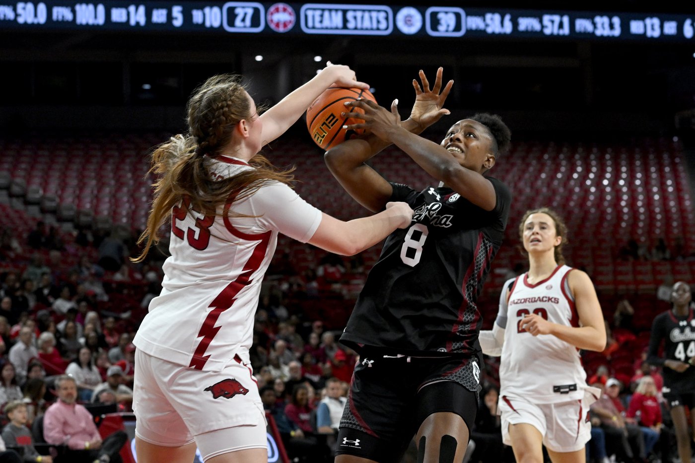 Joyce Johnson scores 22 points as No. 3 South Carolina beats Arkansas 93-58 | iNFOnews.ca