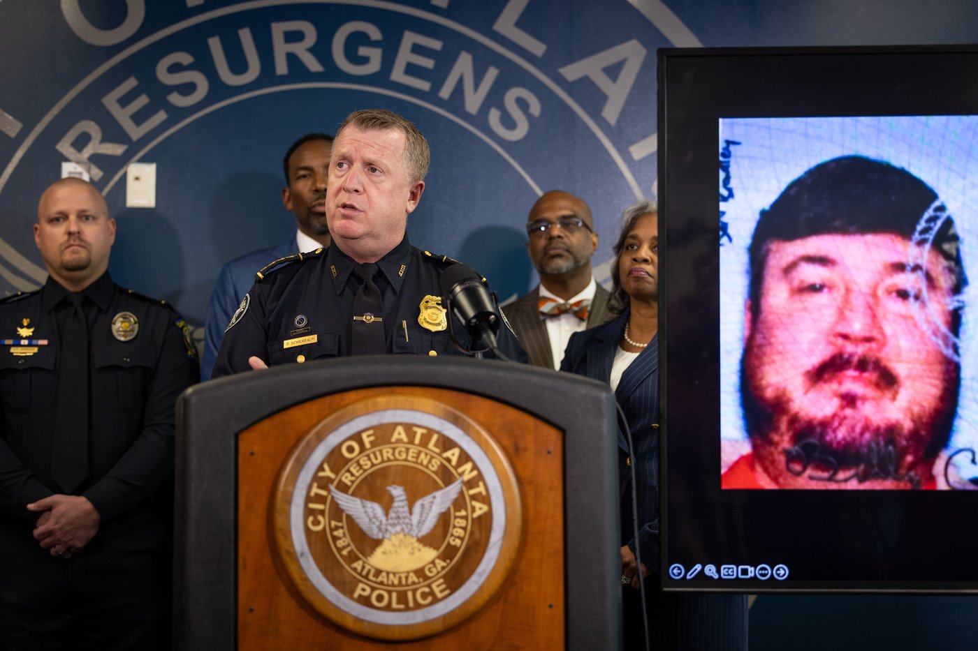 Man who planned to shoot up Atlanta's airport is arrested in a terminal following a tip, police say | iNFOnews.ca Man who planned to shoot up Atlanta's airport is arrested in a terminal following a tip, police say | iNFOnews.ca