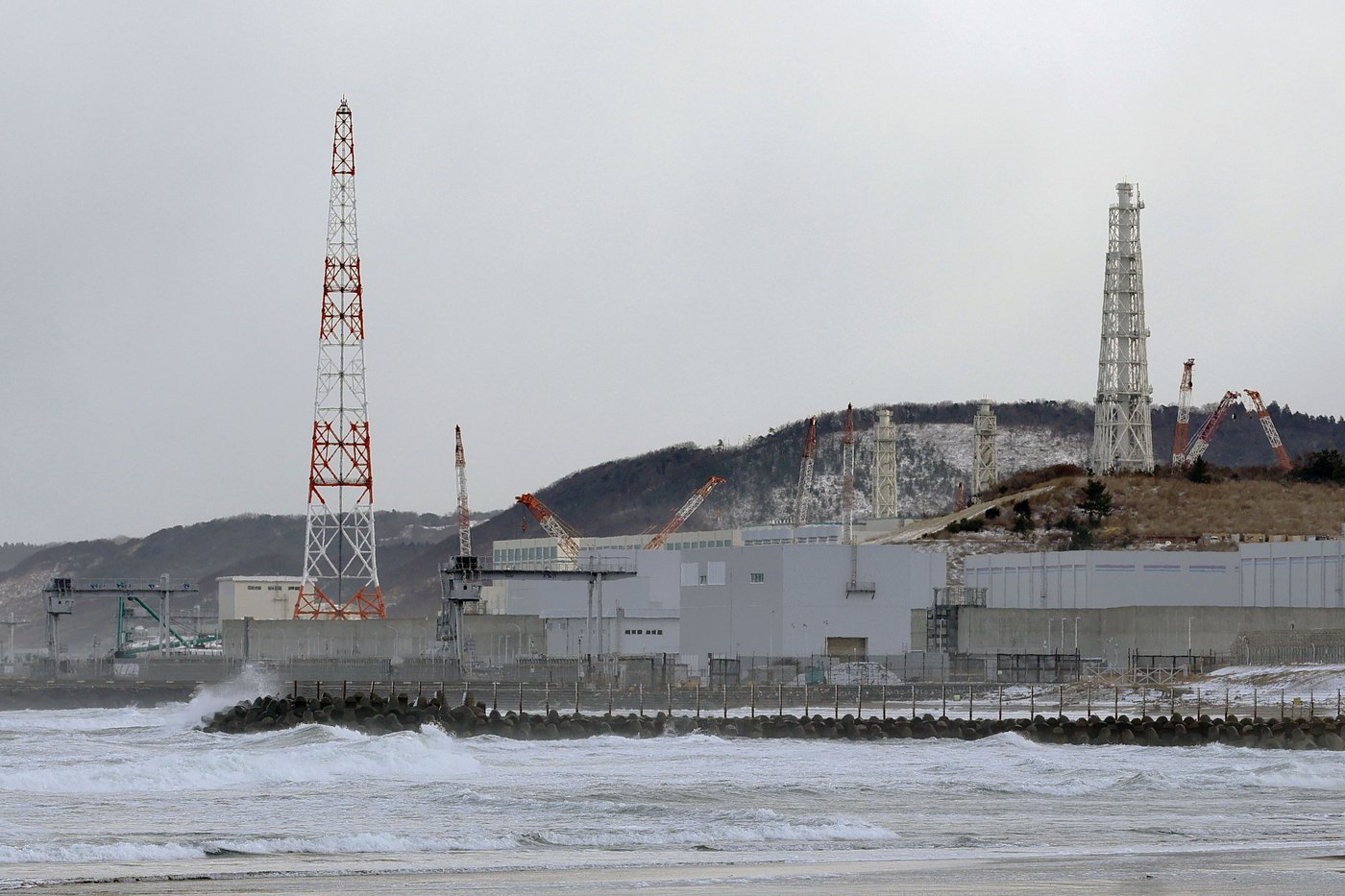 Fukushima nuclear plant operator restarts reactor at another plant, reviving safety concerns | iNFOnews.ca