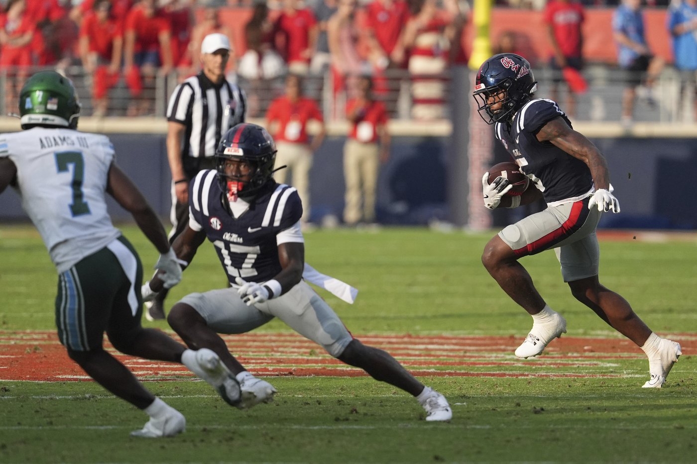 Trinidad Chambliss leads No. 13 Mississippi past previously unbeaten Tulane, 45-10 | iNFOnews.ca