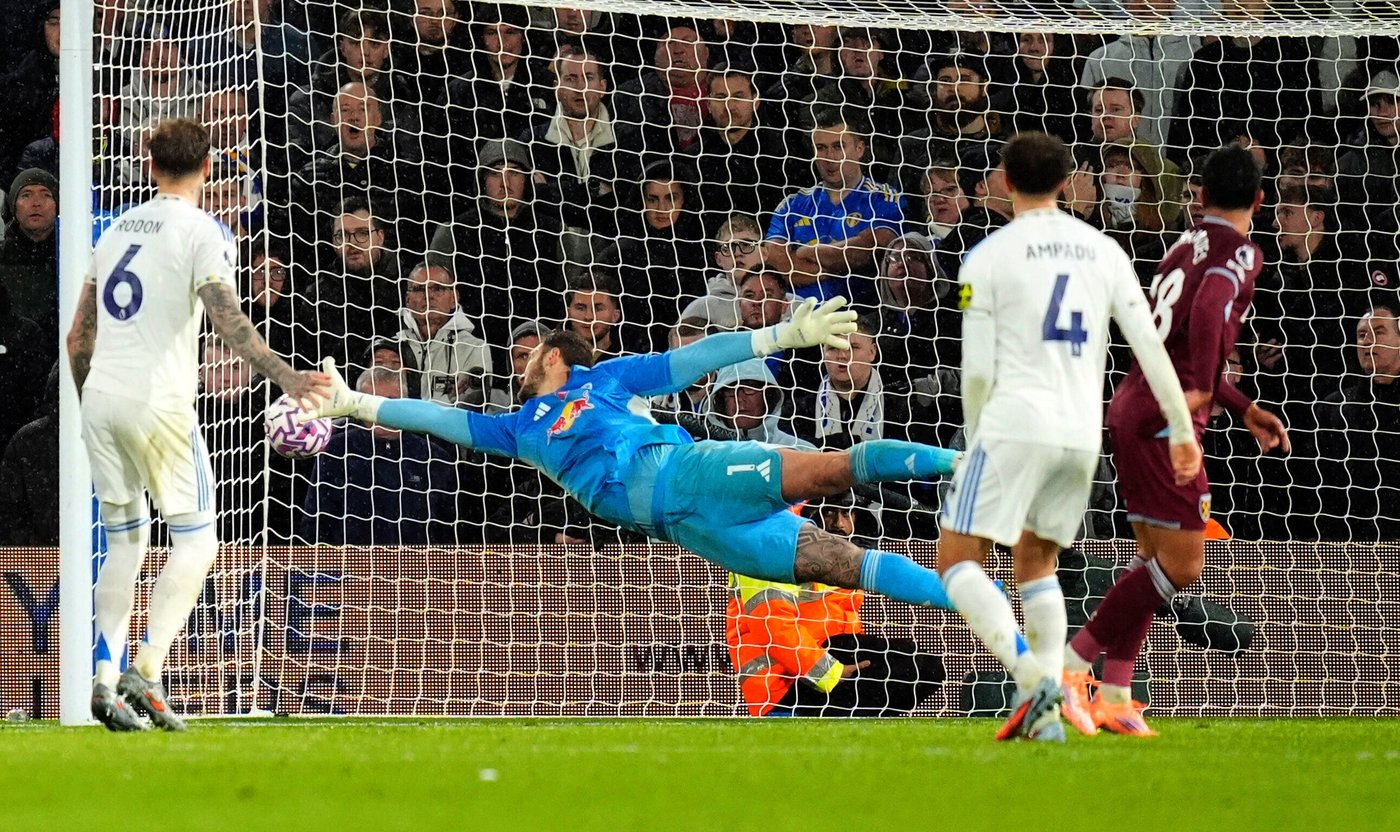 Aaronson scores early as Leeds beat struggling West Ham 2-1 in Premier League | iNFOnews.ca Aaronson scores early as Leeds beat struggling West Ham 2-1 in Premier League | iNFOnews.ca