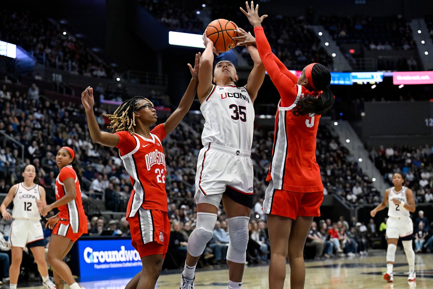 Sarah Strong's double-double leads top-ranked UConn past Ohio State 100-68 | iNFOnews.ca Sarah Strong's double-double leads top-ranked UConn past Ohio State 100-68 | iNFOnews.ca