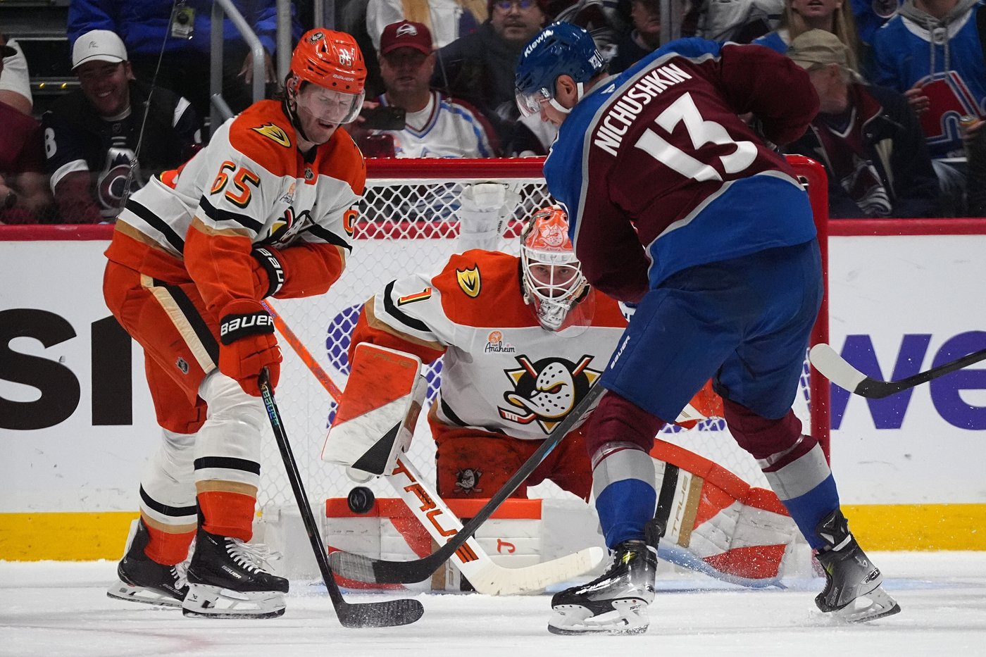 Landeskog scores first goal of season in Avalanche's 4-1 win over Ducks | iNFOnews.ca