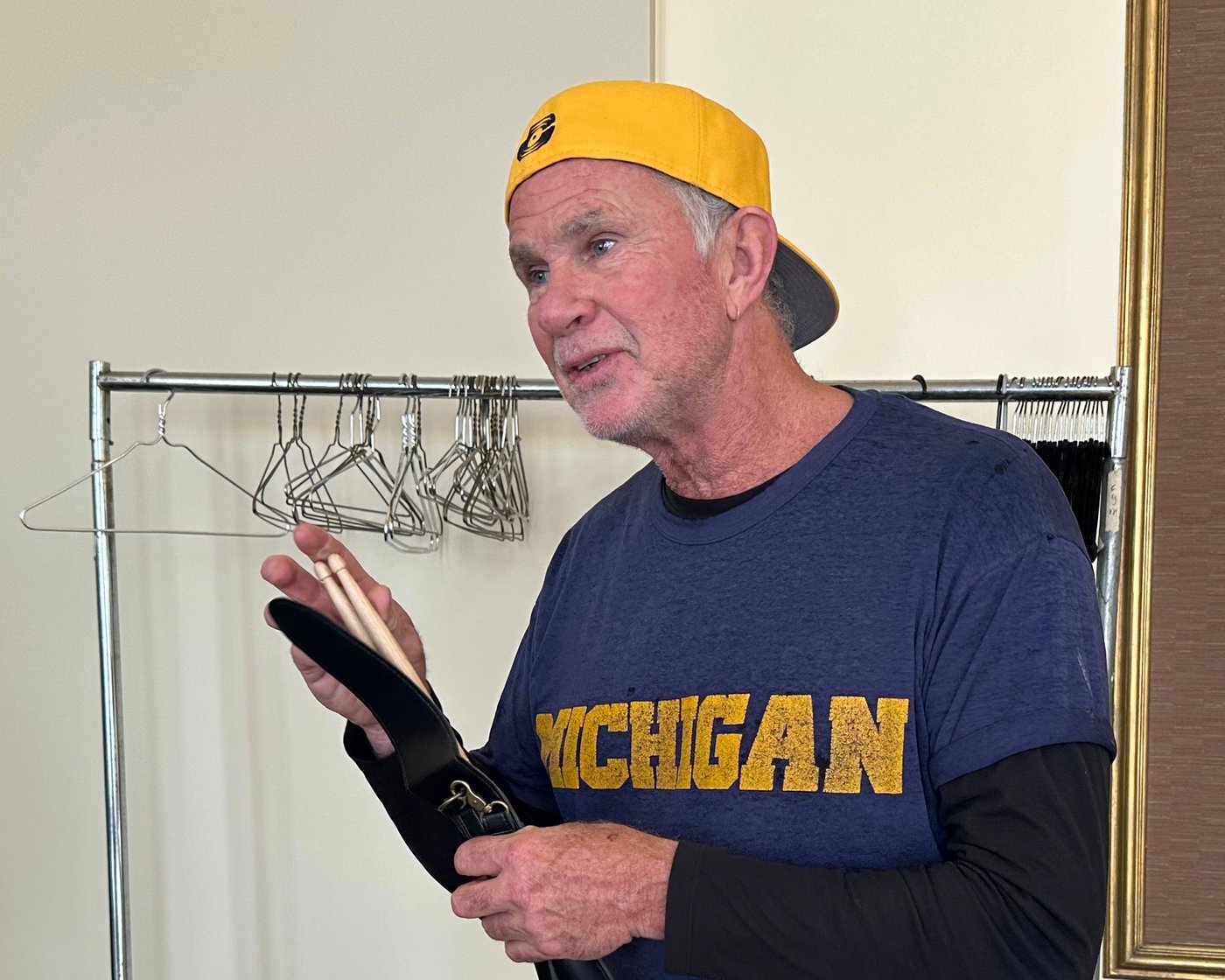 Red Hot Chili Peppers drummer Chad Smith’s Midwest roots inspire surprise gift to U. of Michigan | iNFOnews.ca Red Hot Chili Peppers drummer Chad Smith’s Midwest roots inspire surprise gift to U. of Michigan | iNFOnews.ca