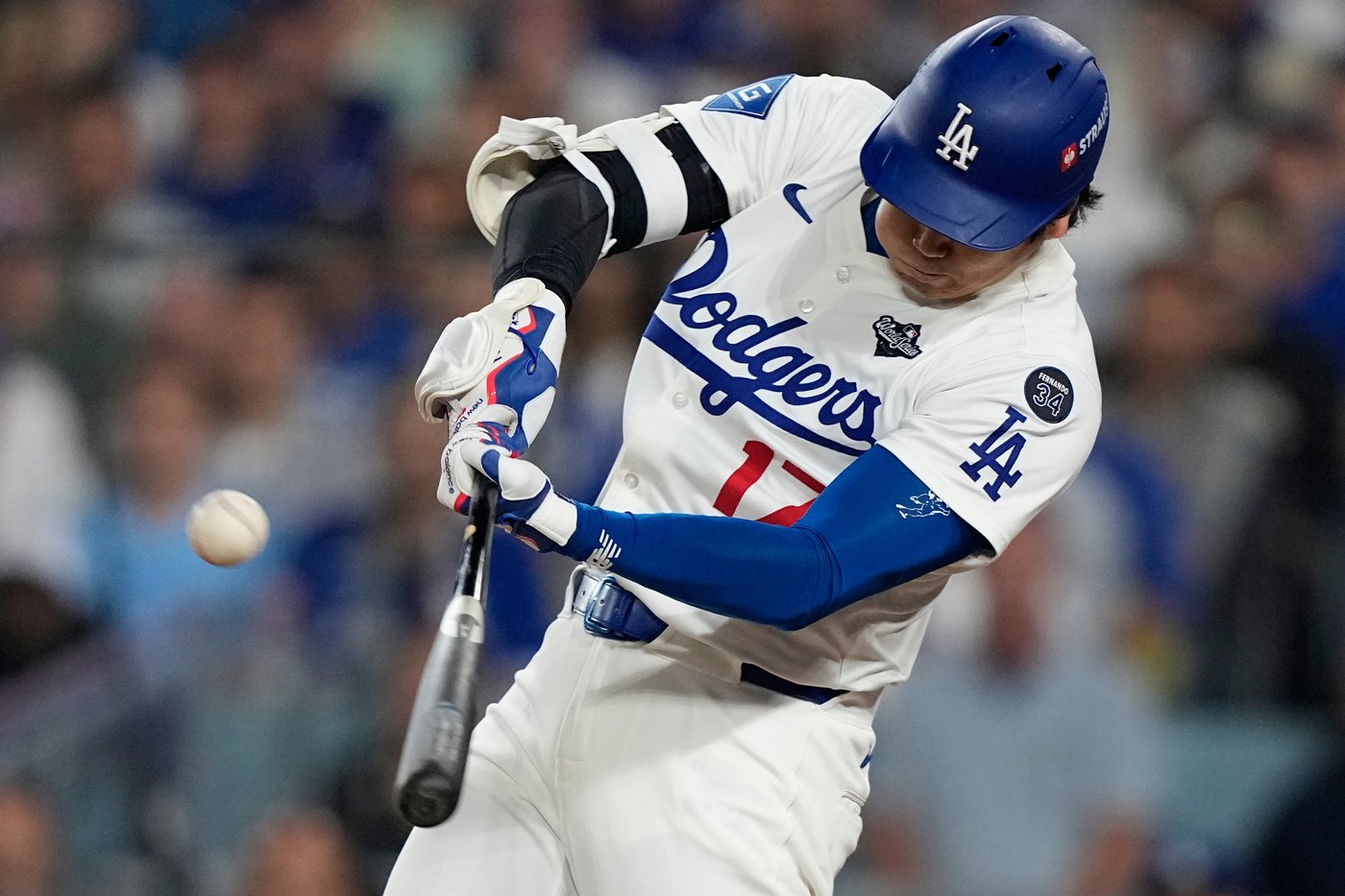 Another big Sho: Ohtani hits 2 homers, ties record with 4 extra-base hits in World Series Game 3 | iNFOnews.ca Another big Sho: Ohtani hits 2 homers, ties record with 4 extra-base hits in World Series Game 3 | iNFOnews.ca
