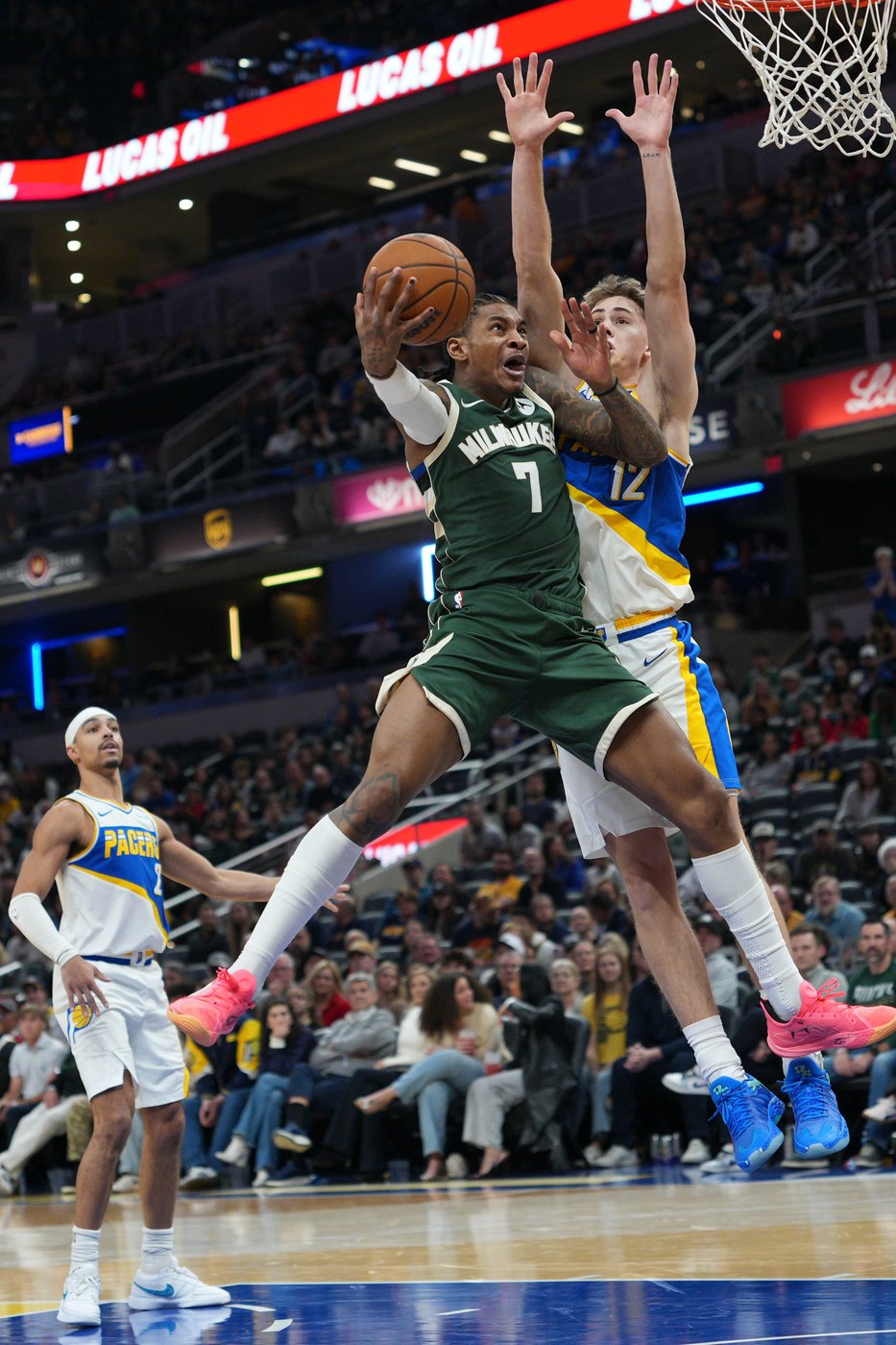Porter, Rollins guide Bucks past Pacers 111-94 | iNFOnews.ca