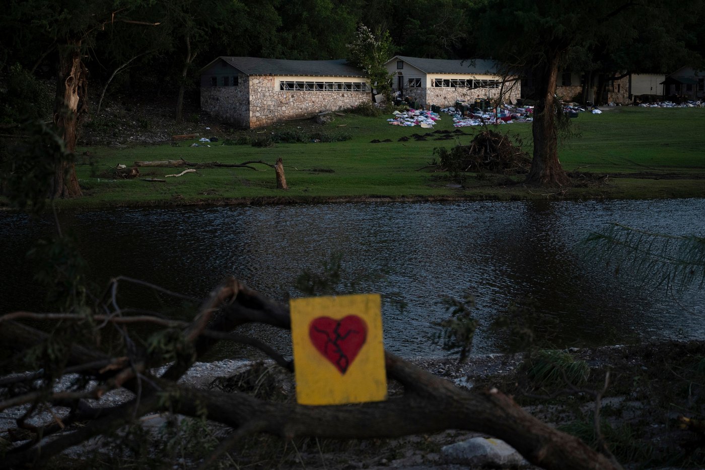 Families accuse Camp Mystic of ignoring risks in Texas lawsuit over flood deaths | iNFOnews.ca