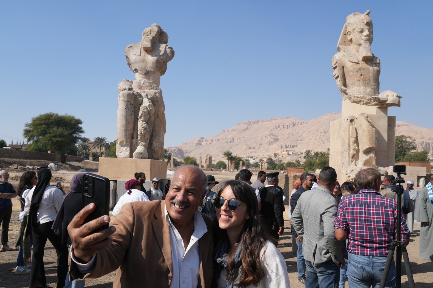 Egypt reveals restored colossal statues of pharaoh in Luxor | iNFOnews.ca Egypt reveals restored colossal statues of pharaoh in Luxor | iNFOnews.ca