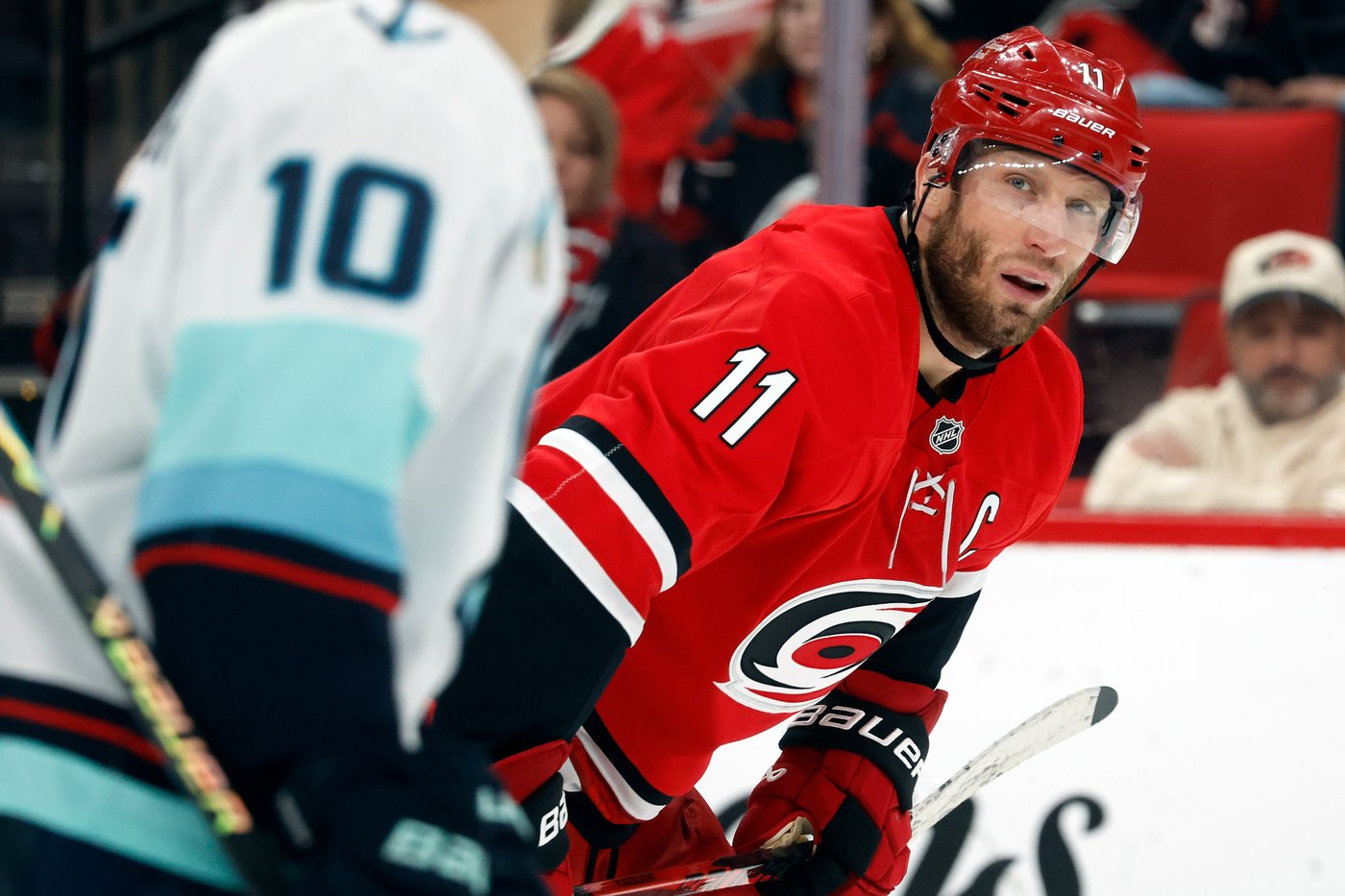 Jordan Staal's 2 assists lead Hurricanes to 3-2 win over Kraken | iNFOnews.ca