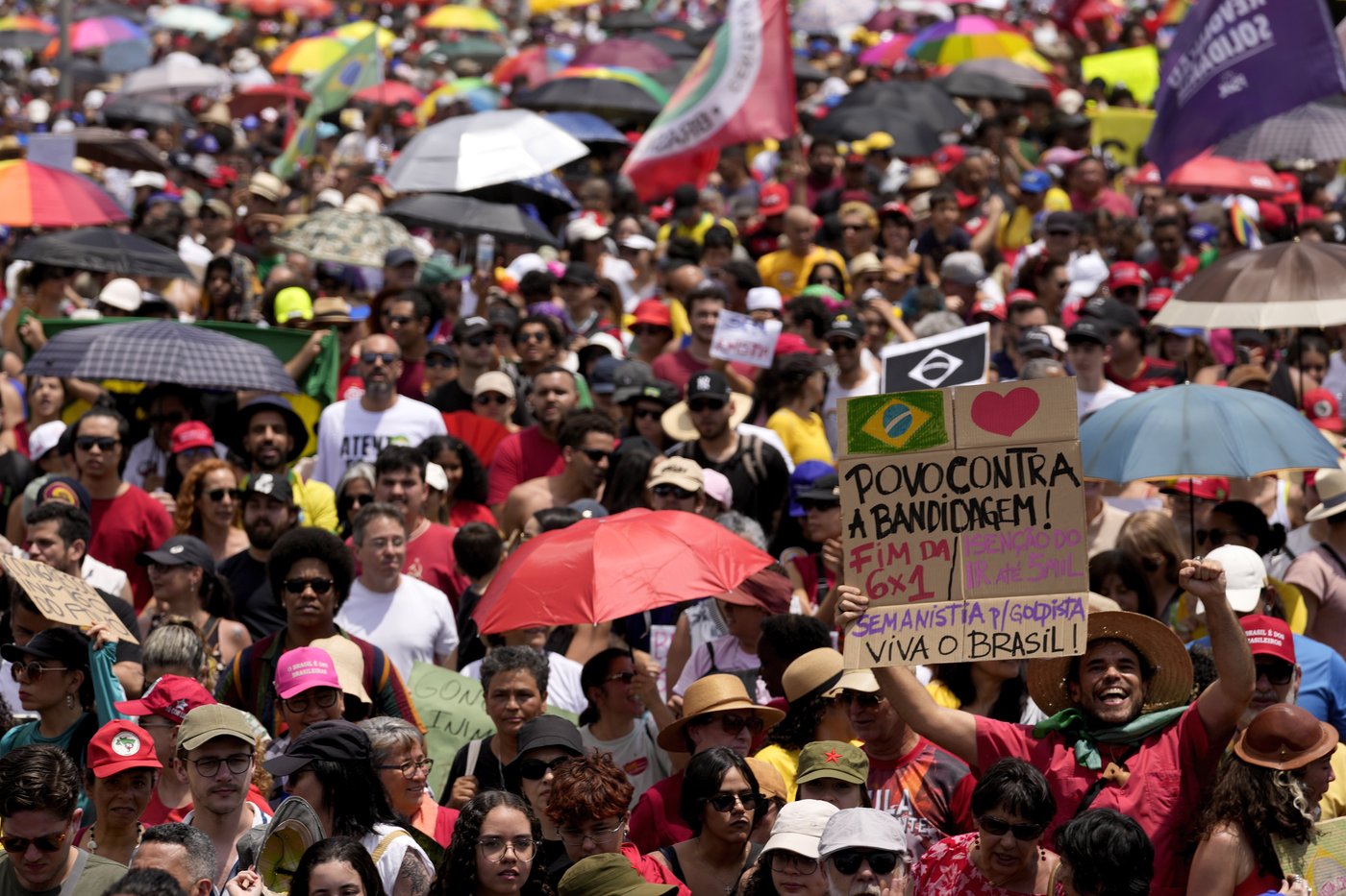 Brazilians protest against a bill that could lead to a pardon for Bolsonaro and allies | iNFOnews.ca Brazilians protest against a bill that could lead to a pardon for Bolsonaro and allies | iNFOnews.ca