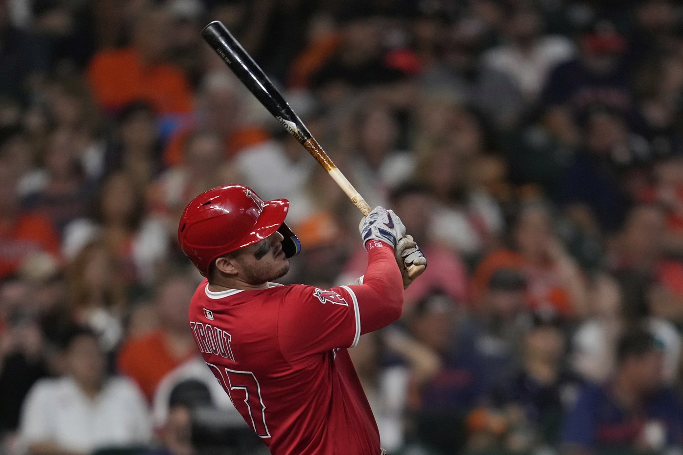Mike Trout scratched from Angels' lineup with skin infection on left arm | iNFOnews.ca Mike Trout scratched from Angels' lineup with skin infection on left arm | iNFOnews.ca