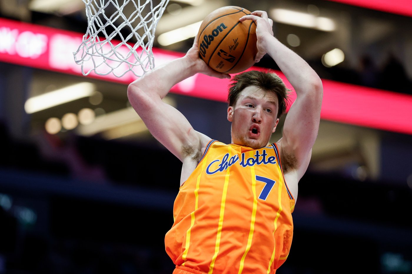 Gilgeous-Alexander, Holmgren lead Thunder to 109-96 win over Hornets for 5th straight victory | iNFOnews.ca