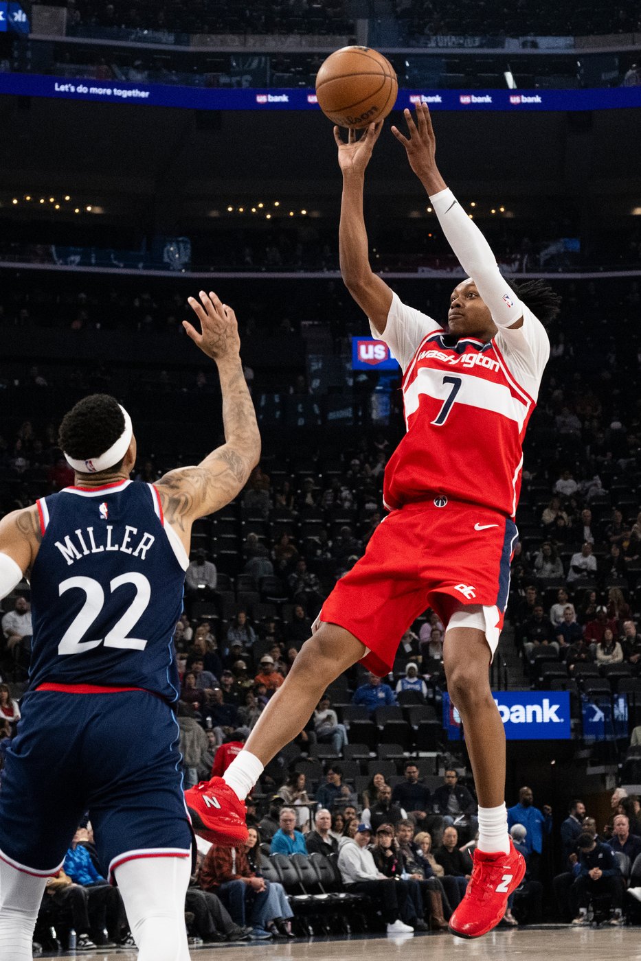 Leonard scores 33 as Clippers top Wizards to win fourth straight | iNFOnews.ca