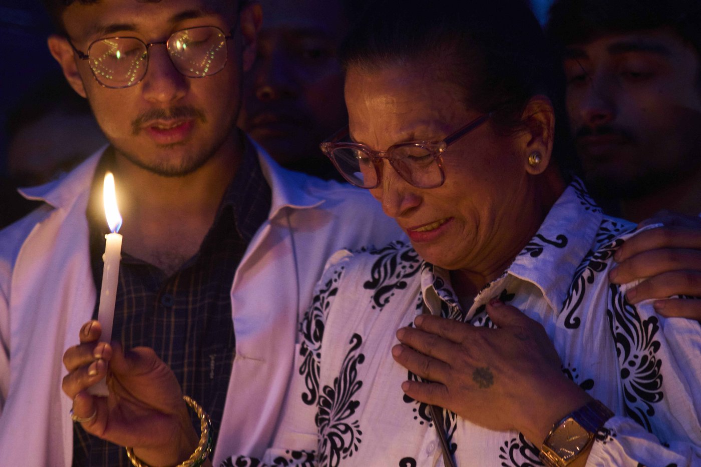 Grieving families of protesters killed in Nepal seek justice as some people try to leave | iNFOnews.ca