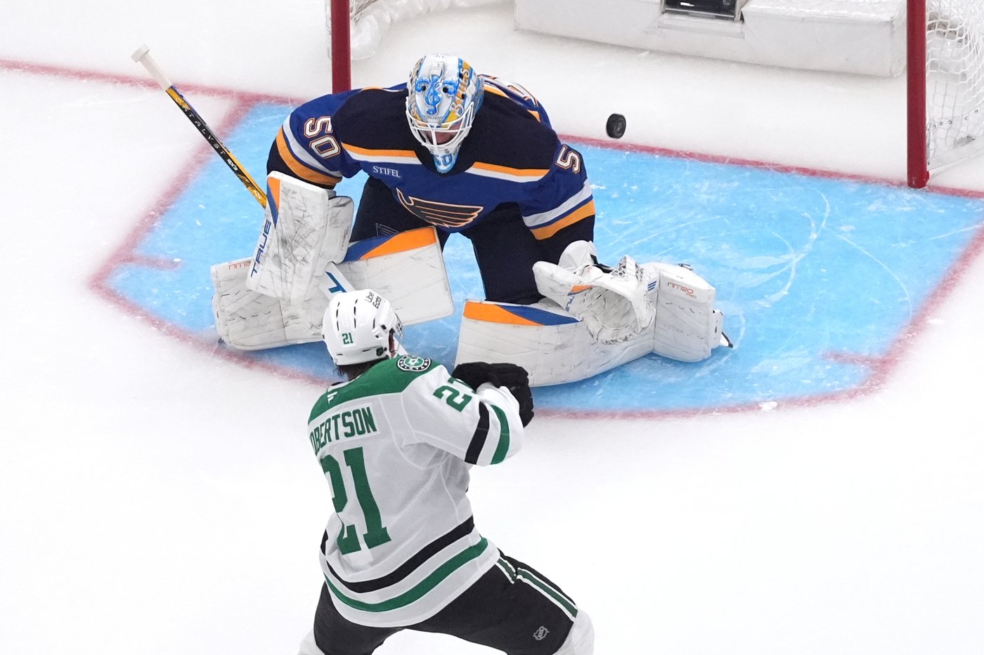 Kyrou, Snuggerud score to back Binnington in the Blues' 3-1 victory over the Stars | iNFOnews.ca Kyrou, Snuggerud score to back Binnington in the Blues' 3-1 victory over the Stars | iNFOnews.ca