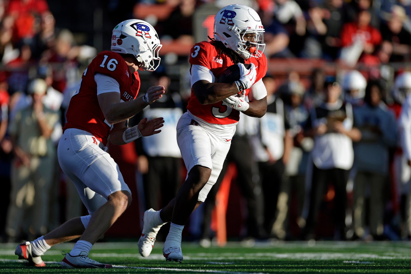 Antwan Raymond runs for 240 yards in Rutgers' 35-20 win over Maryland | iNFOnews.ca