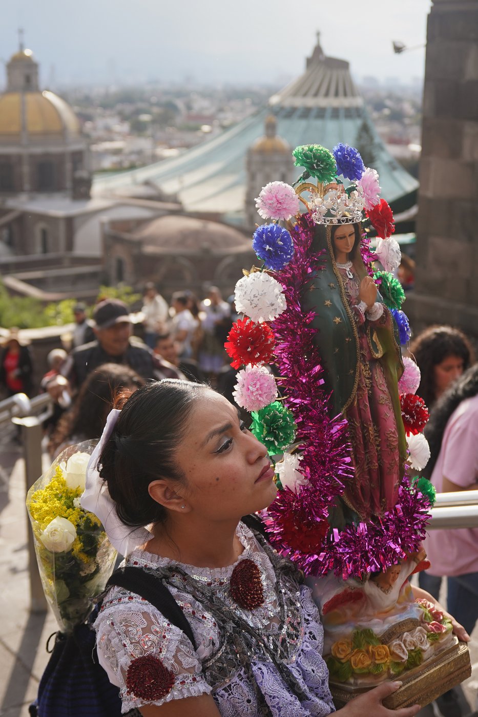 See the world in vertical: Top photos by AP's photojournalists | iNFOnews.ca
