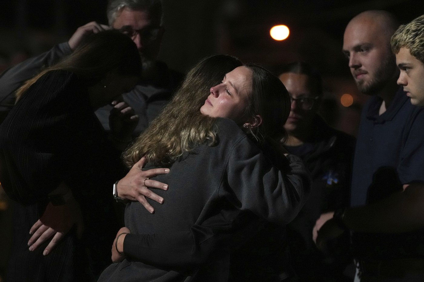 Prosecutor says stalking suspect ambushed Pennsylvania police officers, killing 3 | iNFOnews.ca