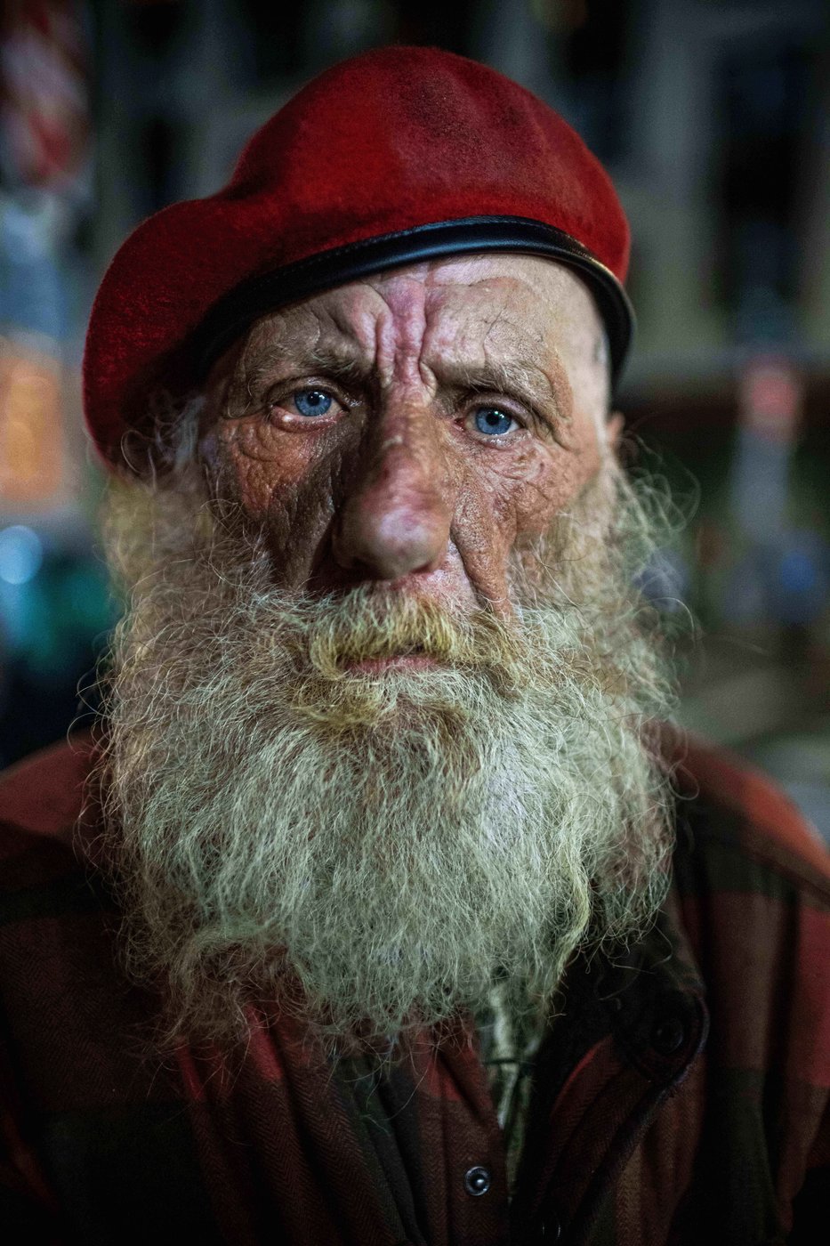 See the world in vertical: Top photos by AP's photojournalists | iNFOnews.ca