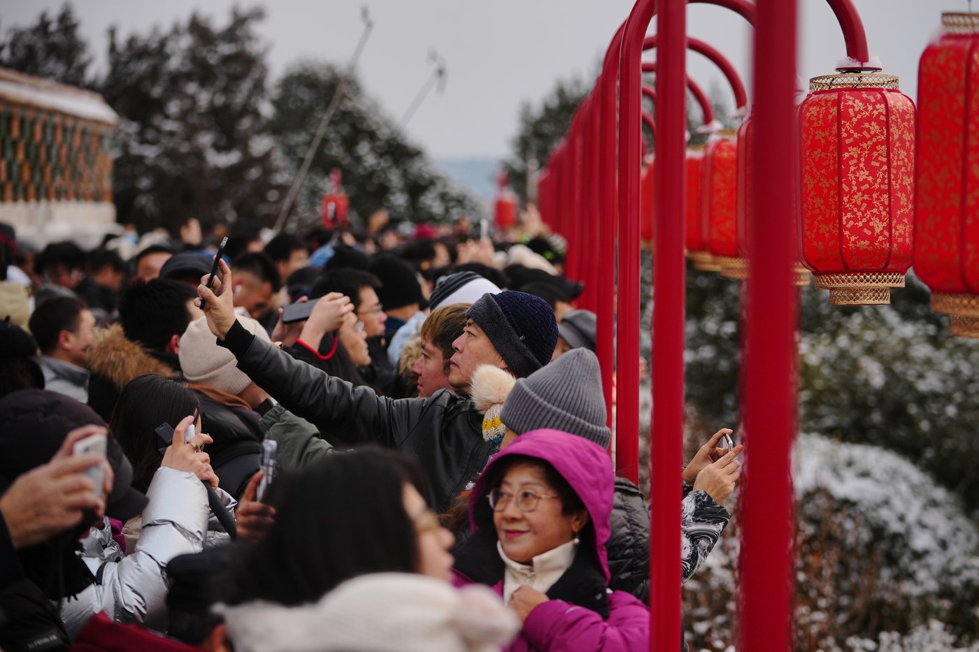 China's population falls again as births drop to lowest rate since 1949 communist revolution | iNFOnews.ca