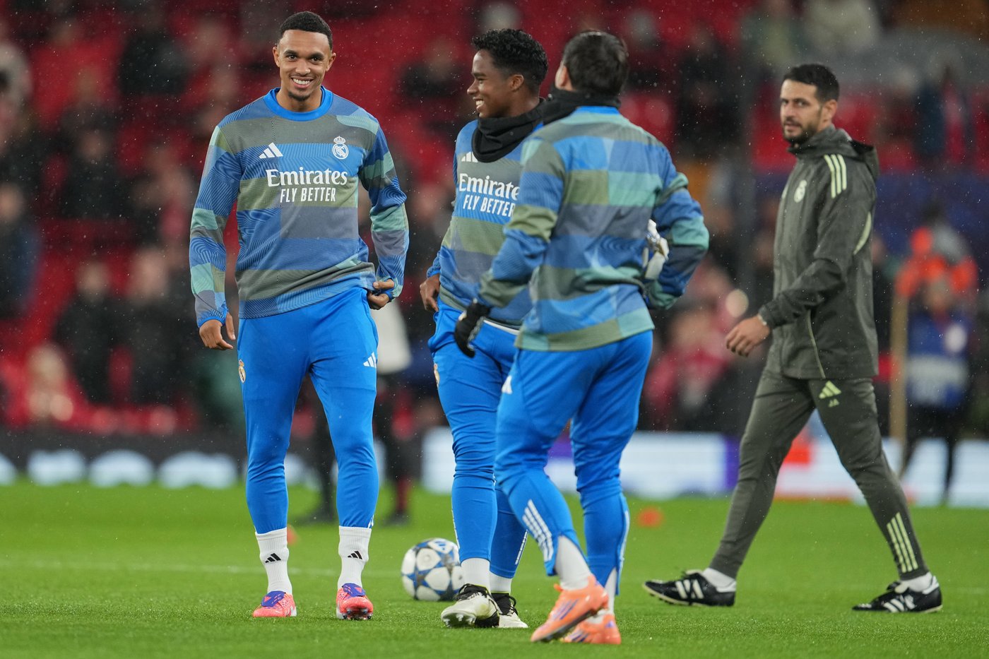 Alexander-Arnold's miserable Liverpool homecoming includes boos and defaced mural near Anfield | iNFOnews.ca Alexander-Arnold's miserable Liverpool homecoming includes boos and defaced mural near Anfield | iNFOnews.ca