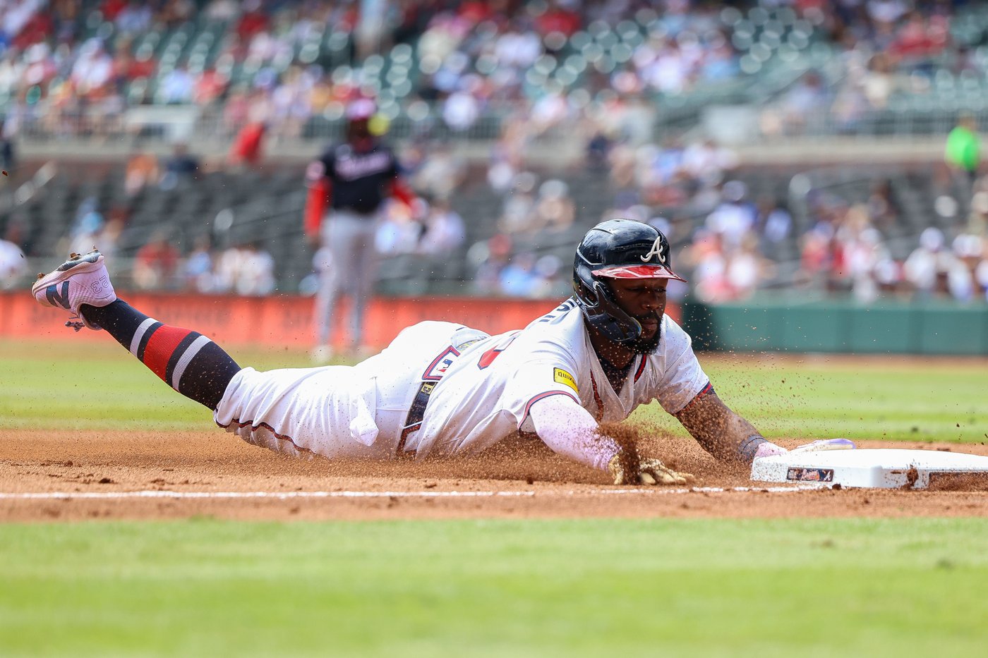 Nationals snap Braves' 10-game winning streak with 4-3 win | iNFOnews.ca
