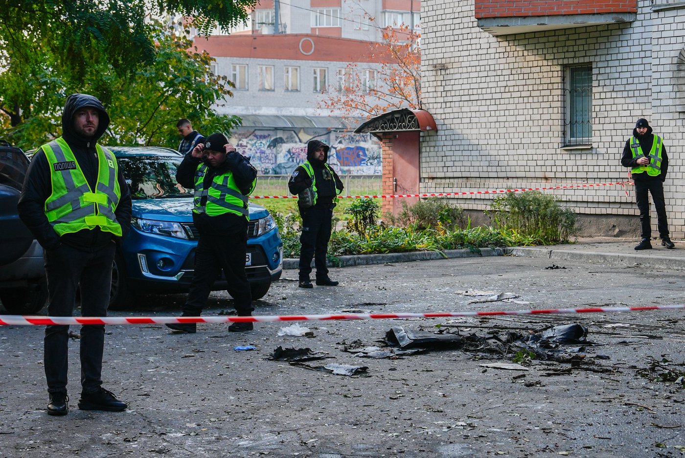 A major Russian drone and missile attack on Ukraine kills at least 6 people, officials say | iNFOnews.ca A major Russian drone and missile attack on Ukraine kills at least 6 people, officials say | iNFOnews.ca