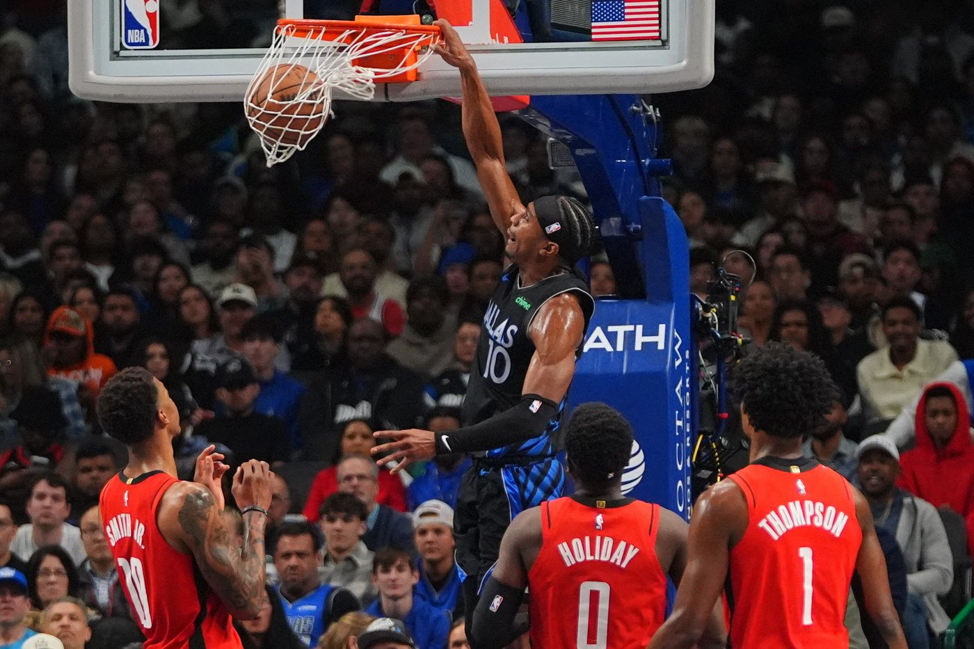 Anthony Davis bounces back from rough game with 29 points as Mavs beat Rockets 122-109 | iNFOnews.ca