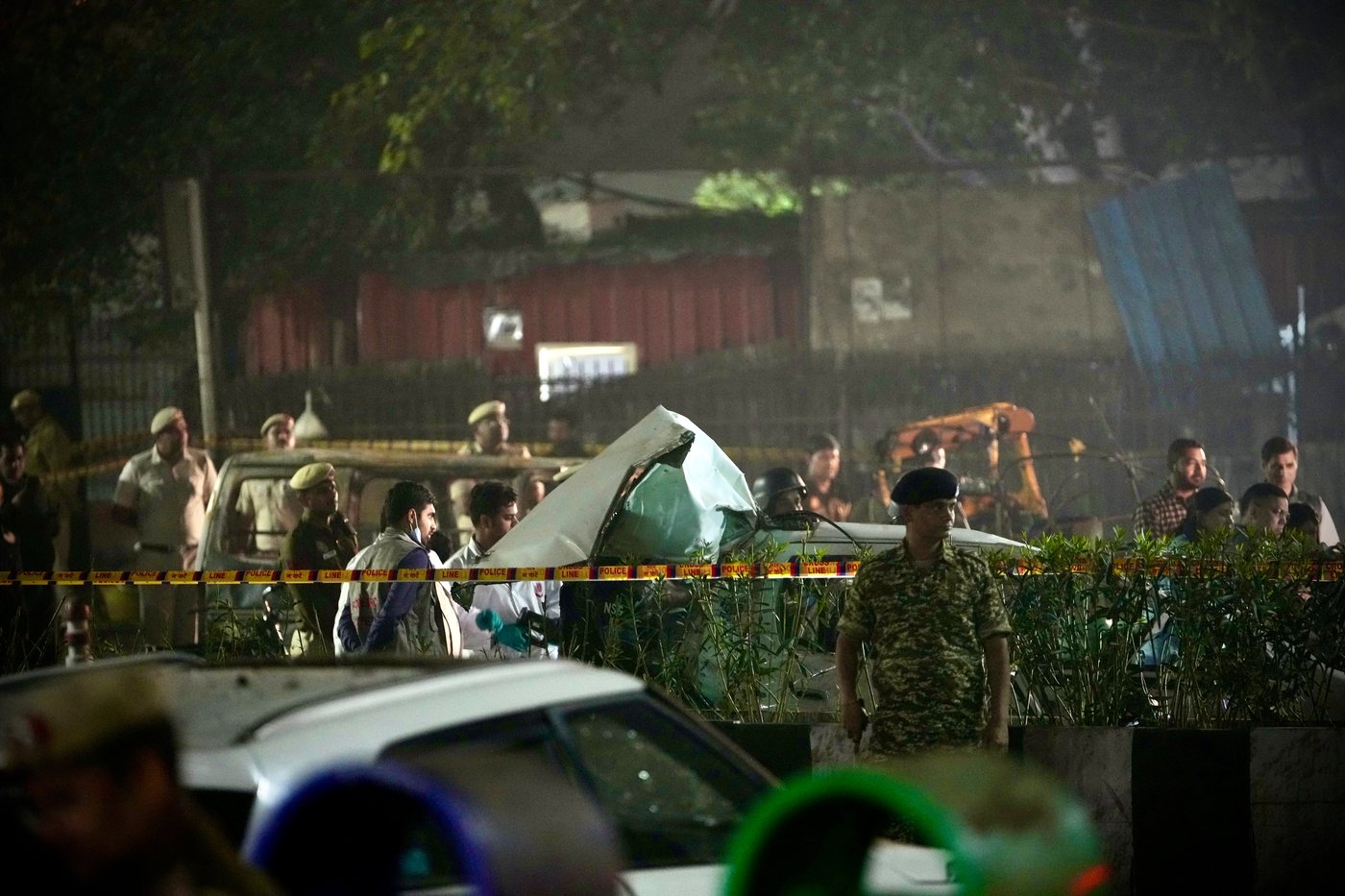 Car blast near New Delhi's historic Red Fort kills at least 8 people, India's police say | iNFOnews.ca