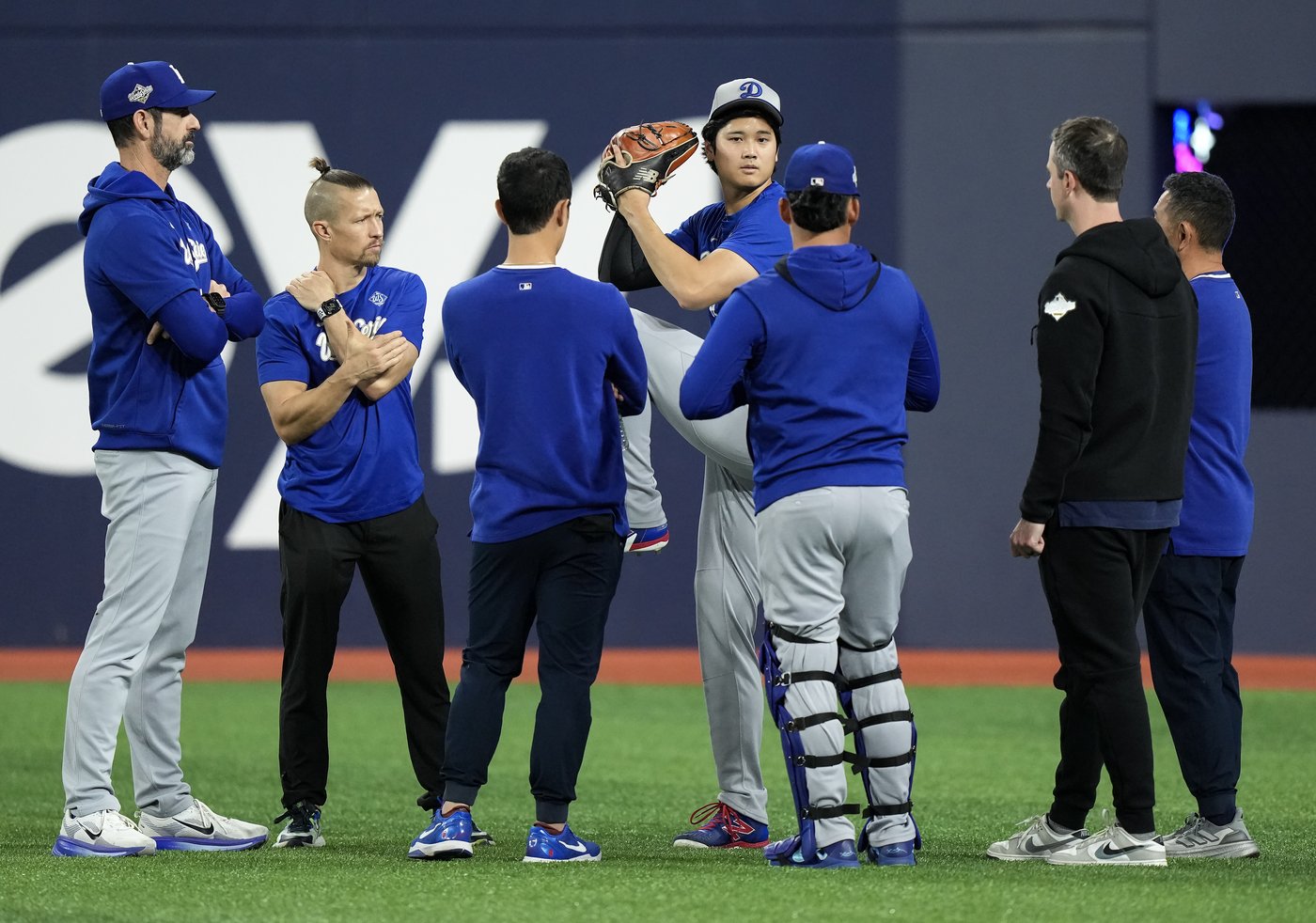Photo Gallery: Blue Jays and Dodgers practice ahead of Game 6 of World Series | iNFOnews.ca