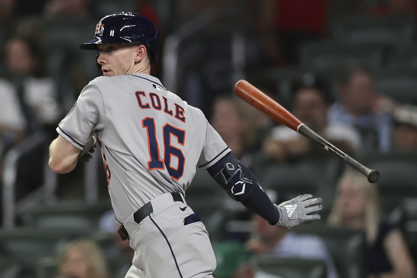 Zach Cole's stunning debut: Leaping catch, two-run homer spark Astros' 11-3 win | iNFOnews.ca