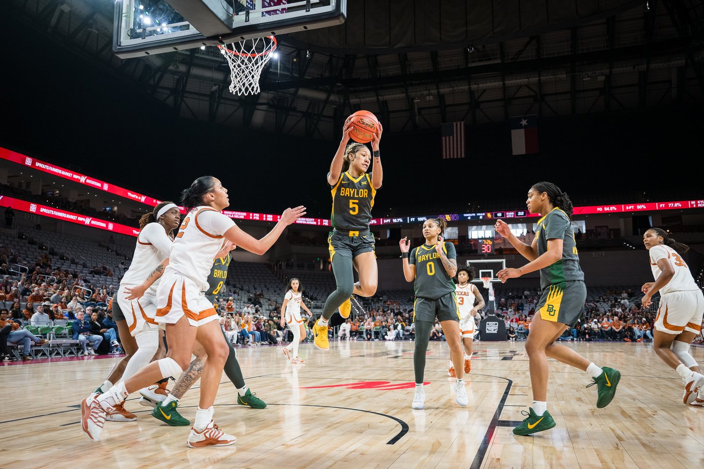 Madison Booker scores 27 as No. 2 Texas women stay undefeated with 89-54 win over No. 13 Baylor | iNFOnews.ca Madison Booker scores 27 as No. 2 Texas women stay undefeated with 89-54 win over No. 13 Baylor | iNFOnews.ca