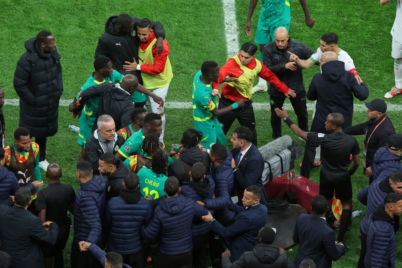 FIFA boss Infantino criticizes 'unacceptable' Senegal conduct at chaotic Africa Cup final | iNFOnews.ca